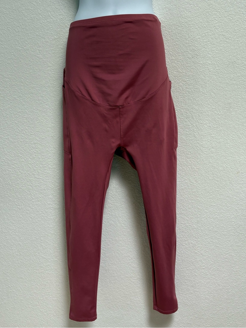 Women Maternity 
High-Waist Burgundy Performance Leggings